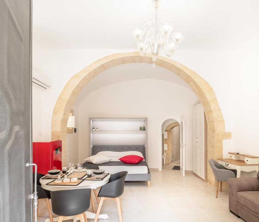 Esperia Luxury Suite & Apartment Noto Exterior photo